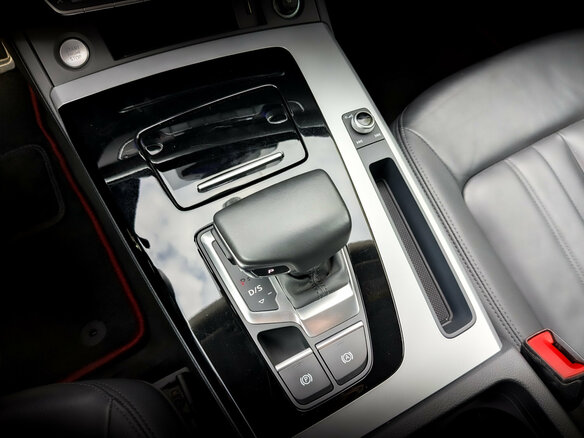 2021 Audi Q5 45 TFSI II (FY) Рестайлинг, красный, 4199000 рублей - вид 26