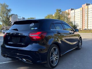 2018 Mercedes-Benz A-Класс 180 III (W176) Рестайлинг, синий, 1550000 рублей, вид 4