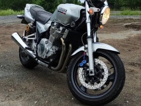 2000 Yamaha XJR1300, серебристый, 480000 рублей, вид 2