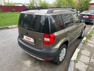 2013 Skoda Yeti I, коричневый, 950000 рублей, вид 2