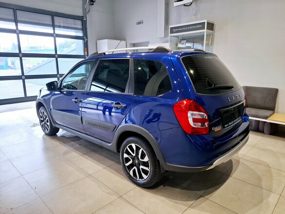 2026 Lada (ВАЗ) Granta Cross I Рестайлинг, синий, 1241000 рублей - вид 3