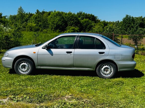 1998 Nissan Almera I (N15), серебристый, 265000 рублей - вид 4