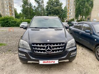 2011 Mercedes-Benz M-Класс 350 II (W164) Рестайлинг, чёрный, 1600000 рублей, вид 2