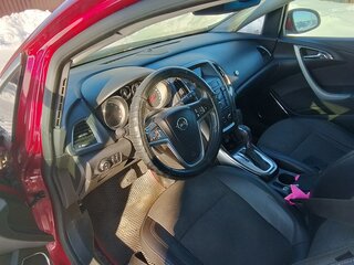 2011 Opel Astra J, красный, 550000 рублей, вид 5