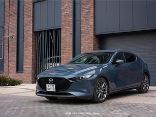 2019 Mazda 3 IV (BP), серый, 1790000 рублей, вид 1