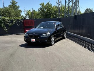 2016 BMW 1 серии 118i II (F20/F21) Рестайлинг, чёрный, 1390000 рублей, вид 3