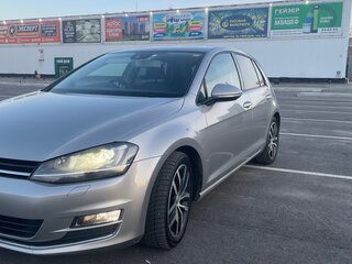 2014 Volkswagen Golf VII, серебристый, 1240000 рублей, вид 1