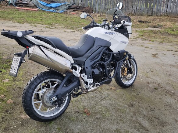 2008 Triumph Tiger 1050, белый, 550000 рублей - вид 2