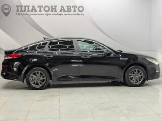 2019 Kia Optima IV Рестайлинг, чёрный, 1859000 рублей, вид 4