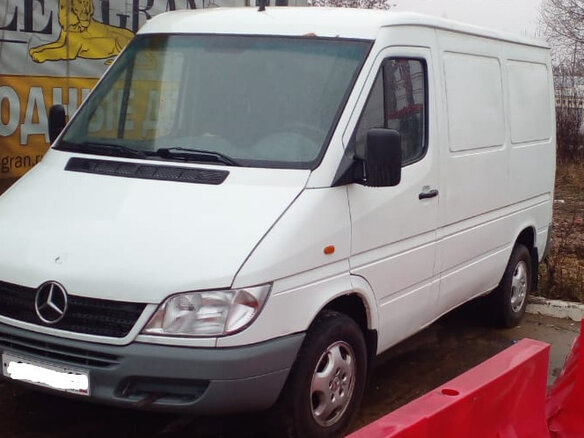 2000 Mercedes-Benz Sprinter, белый, 800000 рублей