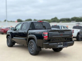 2026 Nissan Frontier III Рестайлинг, чёрный, 7200600 рублей, вид 3