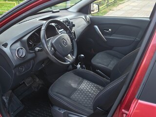 2015 Renault Sandero II, красный, 858000 рублей, вид 4