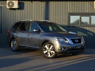 2015 Nissan Pathfinder IV, серый, 1899888 рублей, вид 4