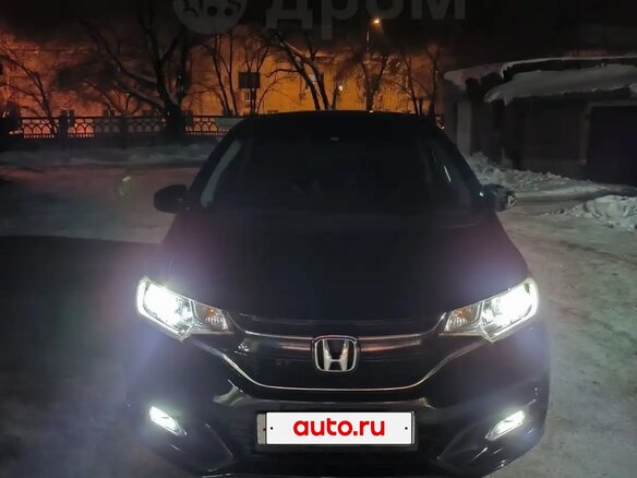2017 Honda Fit III Рестайлинг, чёрный, 990000 рублей - вид 5