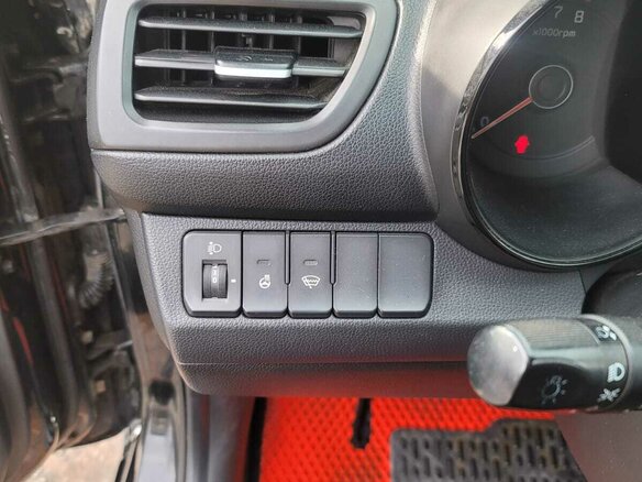 2014 Kia Rio 6-speed III, чёрный, 750000 рублей - вид 19