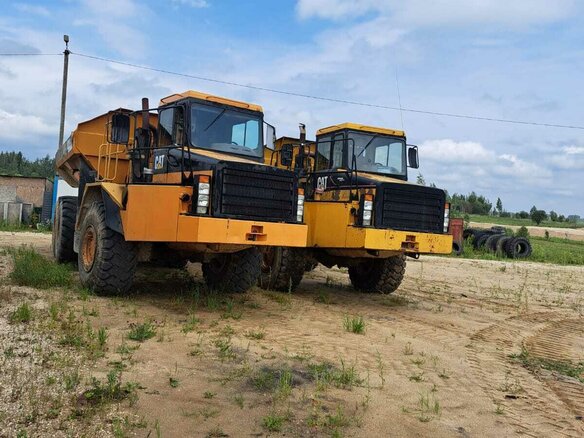 1998 Caterpillar D300E, жёлтый, 4200000 рублей - вид 3