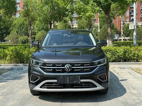2023 Volkswagen Tayron I Рестайлинг, чёрный, 2600000 рублей, вид 3