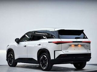 2025 Toyota bZ3X 58.3 kWh, белый, 2679585 рублей, вид 5