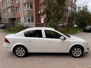 2013 Opel Astra H Рестайлинг, белый, 620000 рублей, вид 2