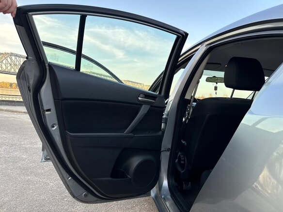 2012 Mazda 3 II (BL) Рестайлинг, серебристый, 1090000 рублей - вид 16