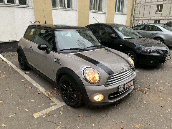 2013 Mini Hatch Cooper II (R56) Рестайлинг, серый - вид 1
