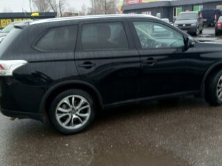 2014 Mitsubishi Outlander III Рестайлинг, чёрный, 1790000 рублей, вид 2