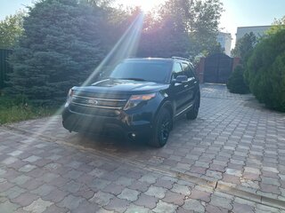 2013 Ford Explorer V, чёрный, 1670000 рублей, вид 2