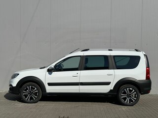 2026 Lada (ВАЗ) Largus Cross I Рестайлинг, белый, 2072000 рублей, вид 2