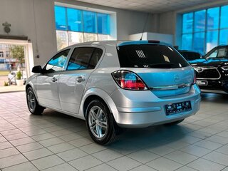 2013 Opel Astra H Рестайлинг, серебристый, 769000 рублей, вид 5