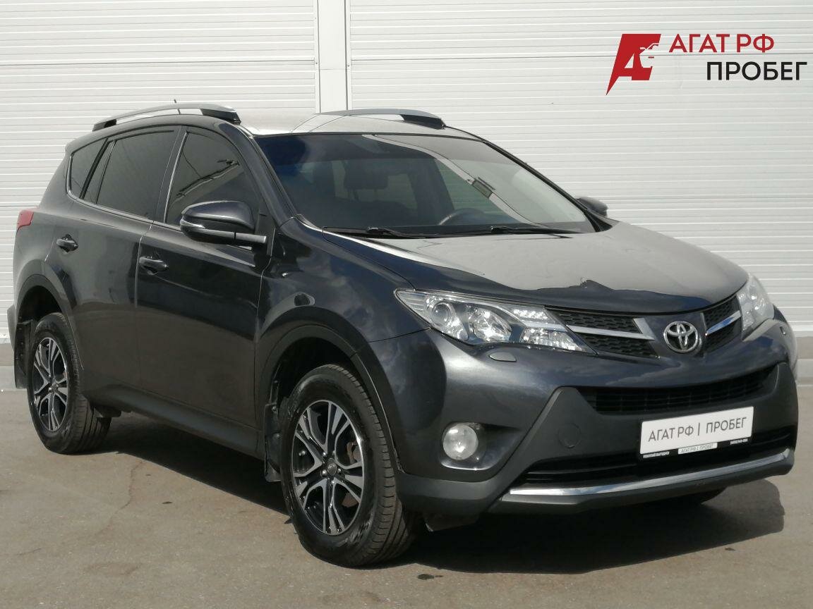 Открыть фотографии: Toyota RAV4 IV (XA40)