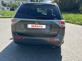 2013 Mitsubishi Outlander III, серый, 1490000 рублей, вид 4