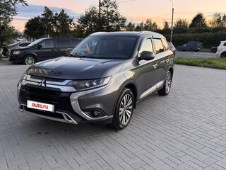 2019 Mitsubishi Outlander III Рестайлинг 3, серый, 2170000 рублей, вид 2