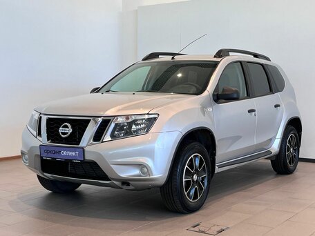 Nissan Terrano III (D10)