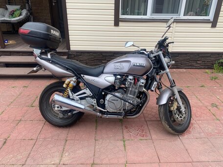 2001 Yamaha XJR1300, серебристый, 345000 рублей, вид 1