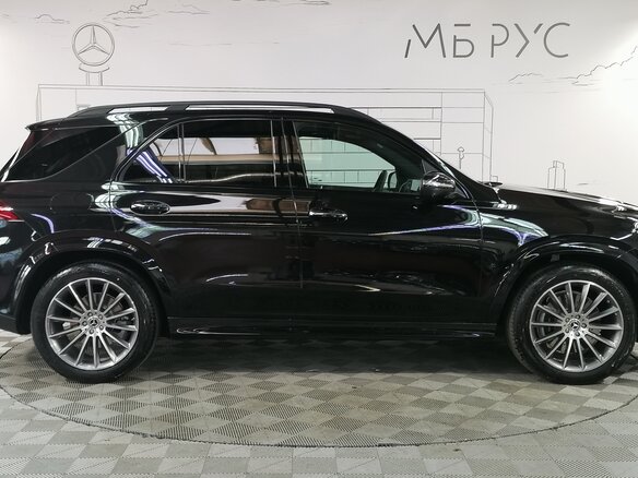 2026 Mercedes-Benz GLE 300 d II (V167) Рестайлинг, чёрный, 17100000 рублей - вид 5