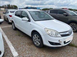 2011 Opel Astra H Рестайлинг, белый, 404000 рублей, вид 2