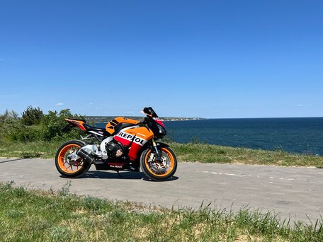 2013 Honda CBR 1000 RR/RA Fireblade, оранжевый, 1050000 рублей, вид 4