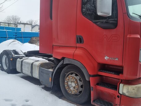 2006 Renault Premium, красный, 800000 рублей, вид 3