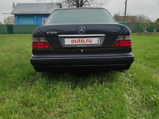 1995 Mercedes-Benz E-Класс 500 I (W124), чёрный, 6000000 рублей, вид 5