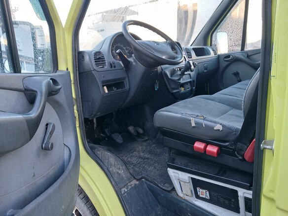 2006 Mercedes-Benz Sprinter, жёлтый, 850000 рублей - вид 6