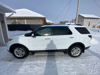 2013 Ford Explorer V, белый, 2100000 рублей, вид 1