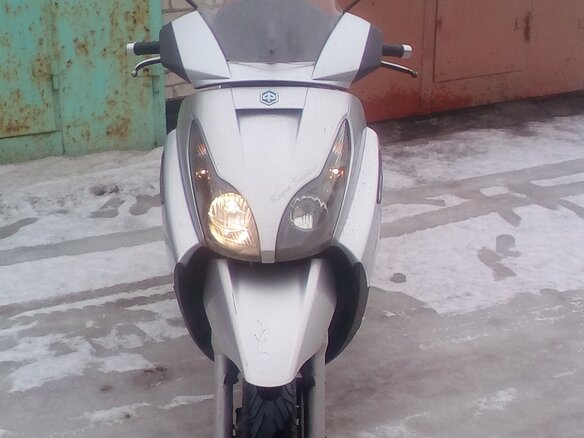 2009 Piaggio X7, серебристый, 150000 рублей - вид 2