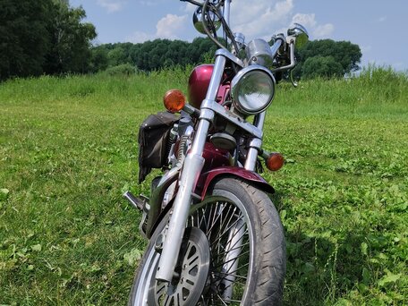 1994 Suzuki Intruder VS800, красный, 350000 рублей, вид 1