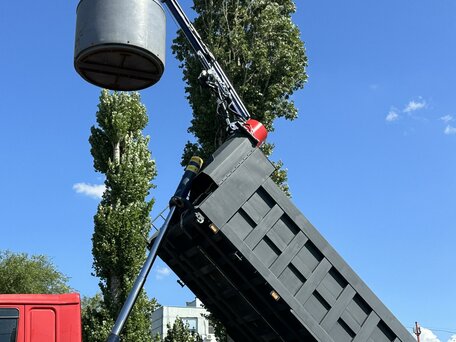 2022 Sinotruk Howo A5, пурпурный, 6900000 рублей, вид 2