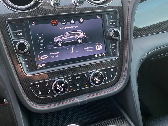 2019 Bentley Bentayga I, белый, 11400000 рублей - вид 21