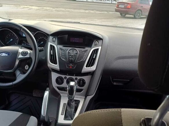 2012 Ford Focus III, красный, 857000 рублей - вид 18