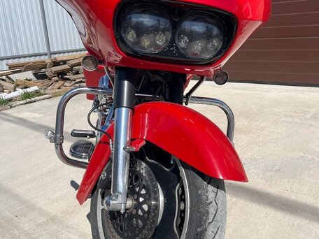 2010 Harley-Davidson Road Glide, красный, 1500000 рублей, вид 4