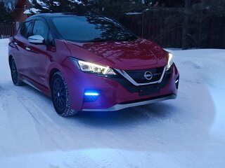 2021 Nissan Leaf II (ZE1), красный, 2920000 рублей, вид 5
