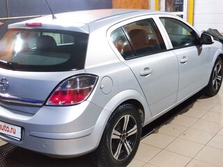 2011 Opel Astra H Рестайлинг, бежевый, 700000 рублей, вид 5