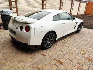 2013 Nissan GT-R I Рестайлинг 2, белый, 7800000 рублей, вид 2